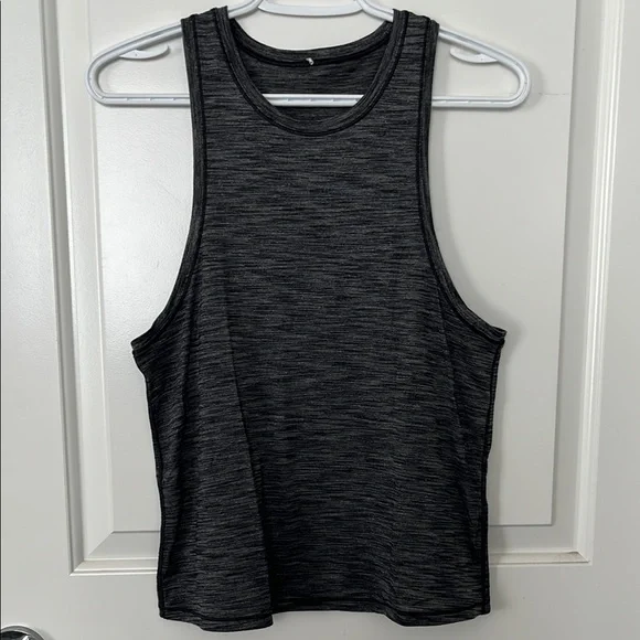 lululemon Squad Goals Tank - Picture 4 of 6